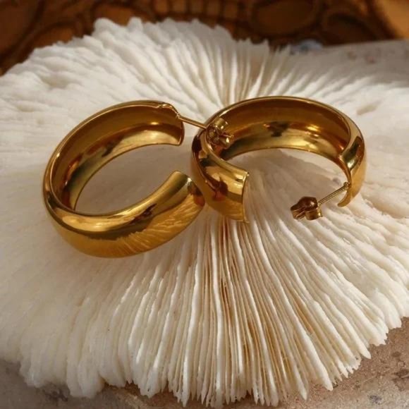 New Chunky Ice Hoop 18K Hoop Earrings, NICE EARRINGS, CUTE EARRINGS - Picture 5 of 7